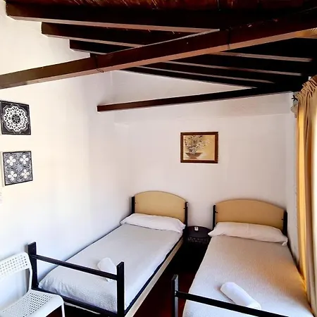 Arc House Only Adults Гостьовий будинок