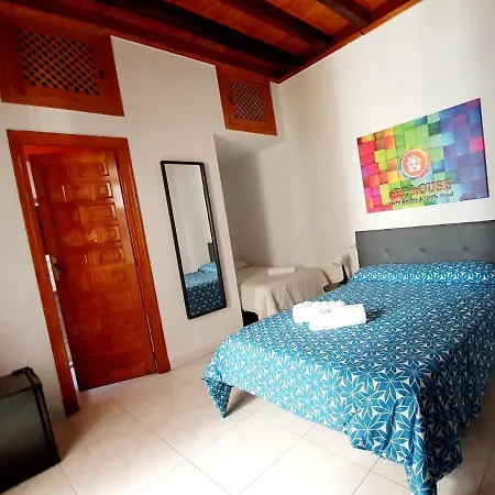 Arc House Only Adults 2*