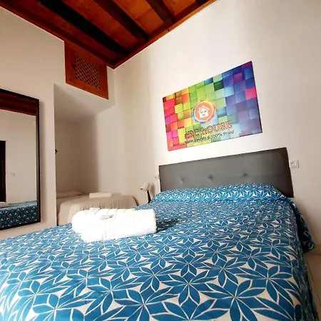 Гостевой дом Arc House Only Adults 2*