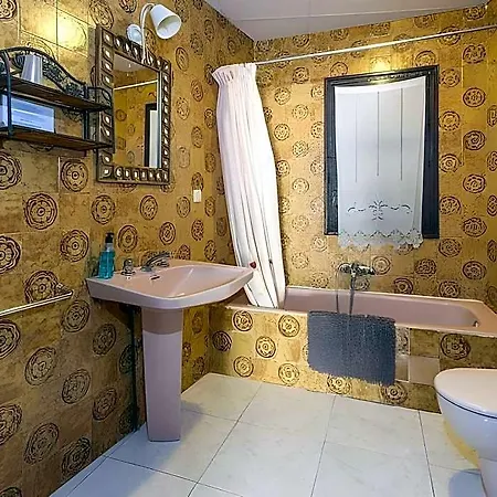 Arc House Only Adults Affittacamere