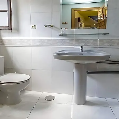 Arc House Only Adults 2*