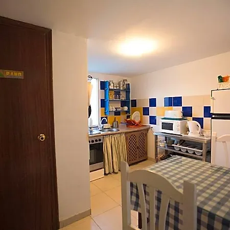 Arc House Only Adults Affittacamere